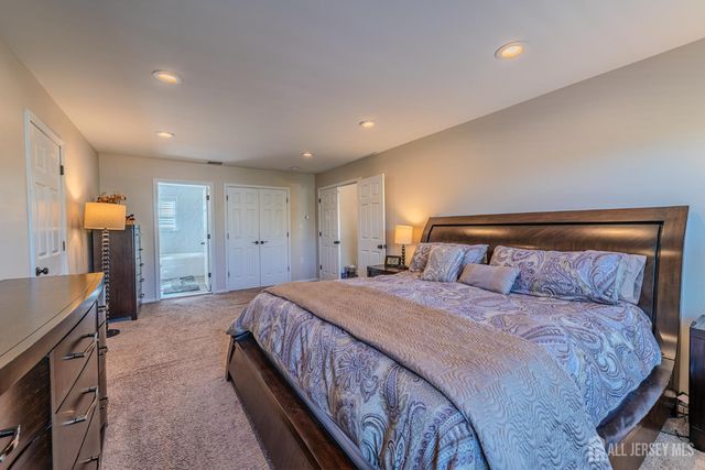 74 Carriage Drive, Piscataway, NJ 08854