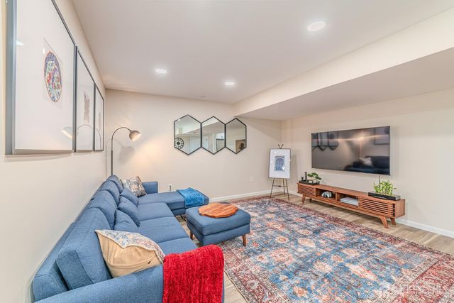74 Carriage Drive, Piscataway, NJ 08854