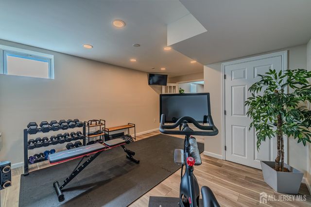74 Carriage Drive, Piscataway, NJ 08854