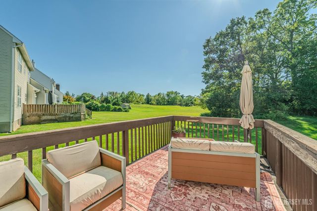 74 Carriage Drive, Piscataway, NJ 08854