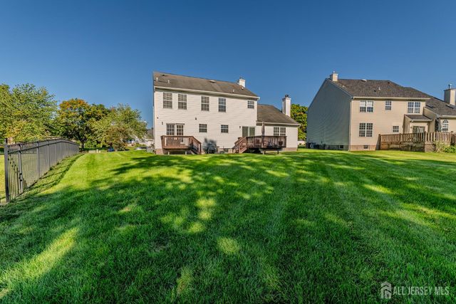 74 Carriage Drive, Piscataway, NJ 08854