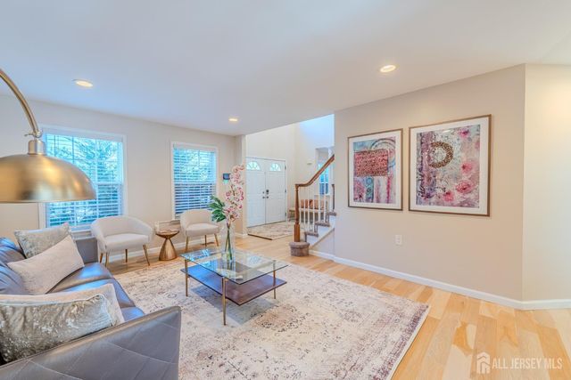 74 Carriage Drive, Piscataway, NJ 08854