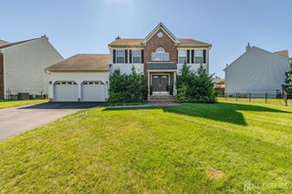 74 Carriage Drive, Piscataway, NJ 08854