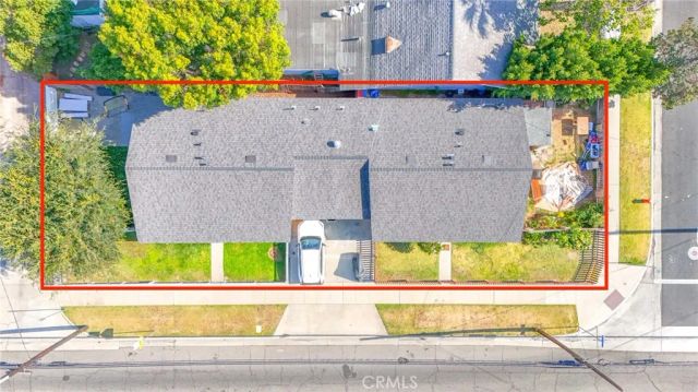 333-335,337 E La Veta, Orange, CA 92866