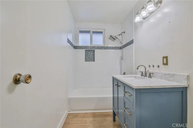 333-335,337 E La Veta, Orange, CA 92866
