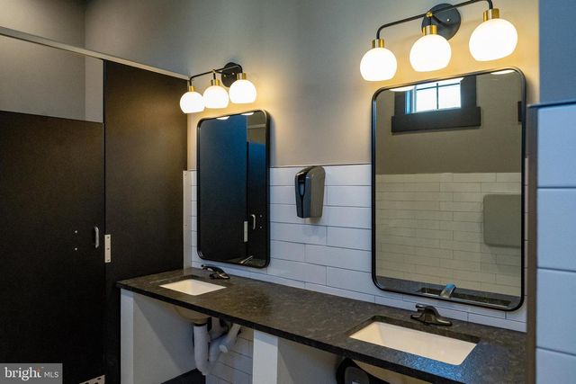 2301 HUDSON CT, York, PA 17403