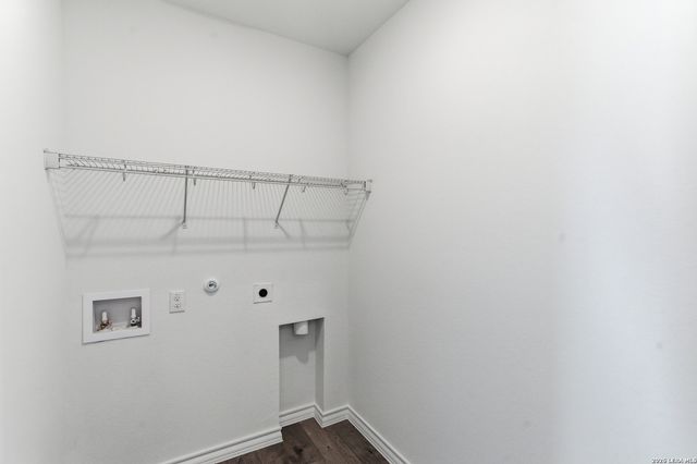 1125 WARBLER PASS, Marion, TX 78124