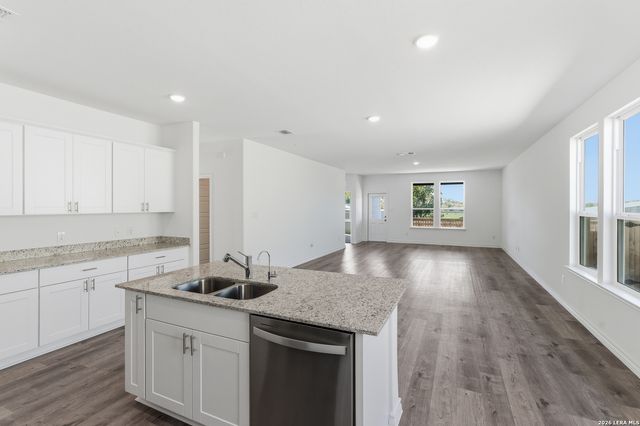 1125 WARBLER PASS, Marion, TX 78124