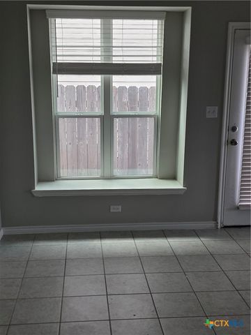 356 Spiny Lizard Lane, San Marcos, TX 78666