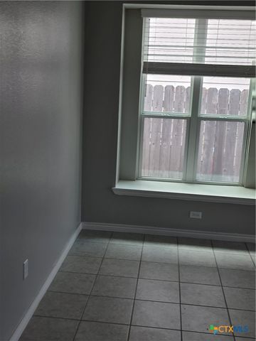 356 Spiny Lizard Lane, San Marcos, TX 78666