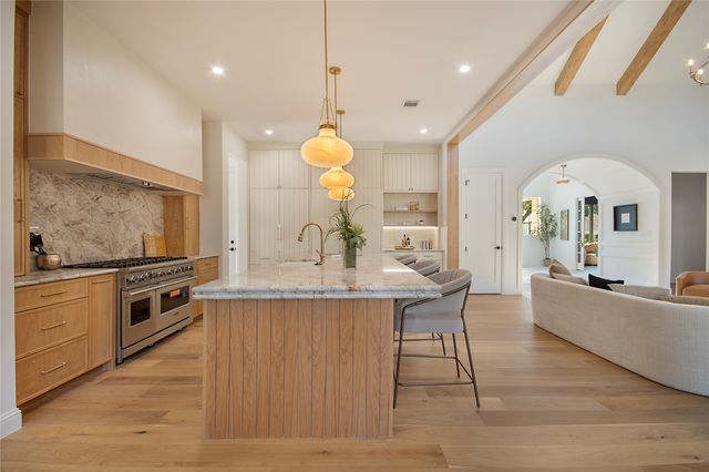 10911 Beauty Lane, Dallas, TX 75229