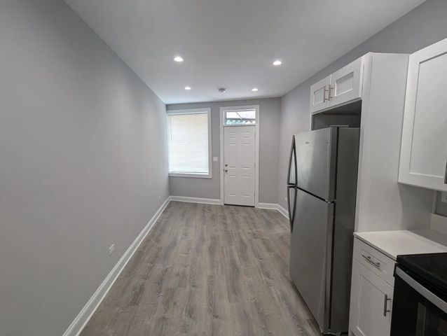7050 W Higgins Avenue 1E, Chicago, IL 60656