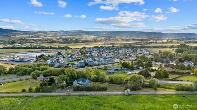 1603 W Dry Creek, Ellensburg, WA 98926