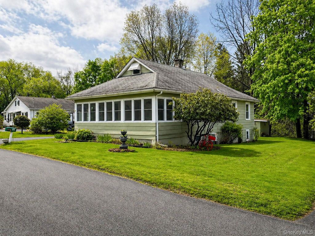 17 Lewis Street, Otisville, NY 10963