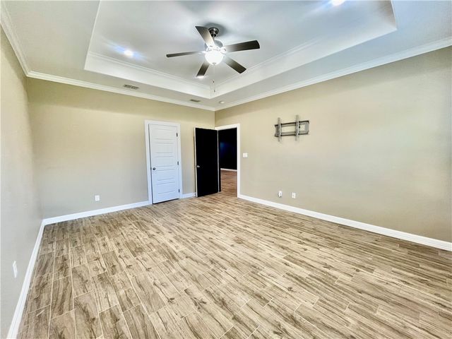 6037 Adrian Dr, Corpus Christi, TX 78414