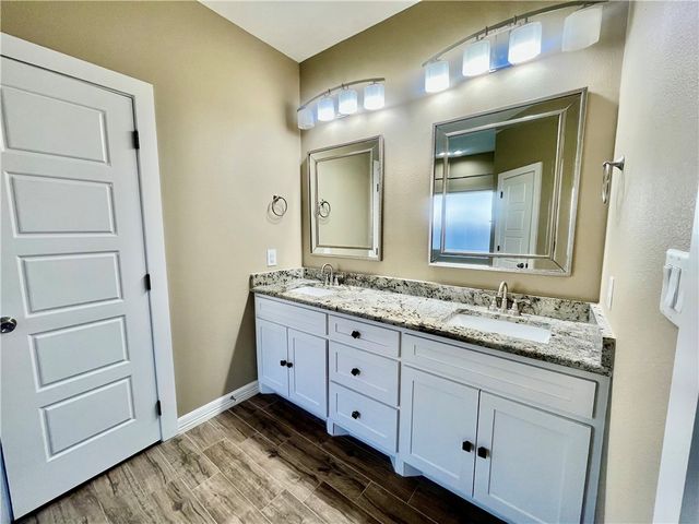 6037 Adrian Dr, Corpus Christi, TX 78414