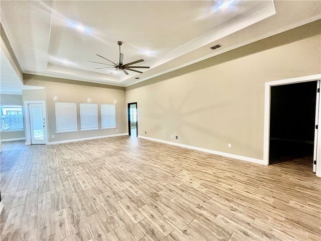 6037 Adrian Dr, Corpus Christi, TX 78414