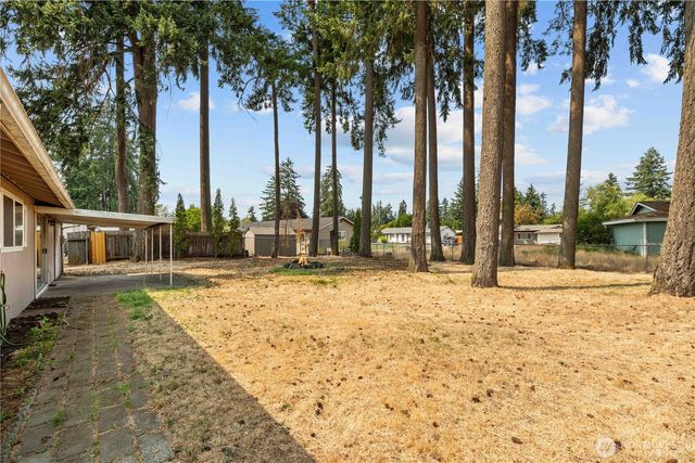 1211 196th Street E, Spanaway, WA 98387