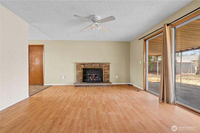1211 196th Street E, Spanaway, WA 98387