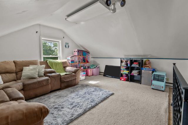 W7759 COUNTY RD N, Van Dyne, WI 54979