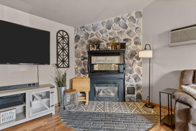 W7759 COUNTY RD N, Van Dyne, WI 54979