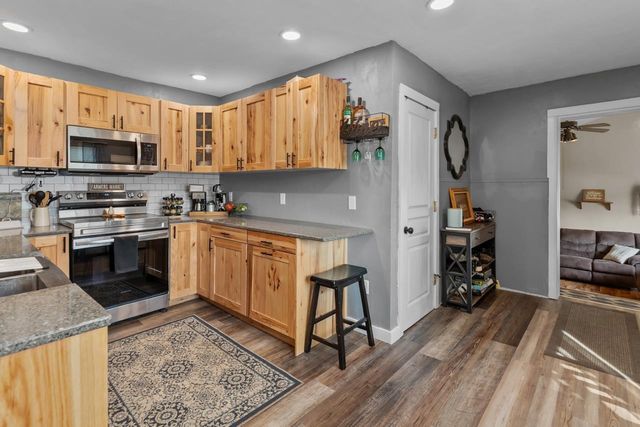 W7759 COUNTY RD N, Van Dyne, WI 54979