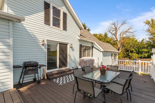 W7759 COUNTY RD N, Van Dyne, WI 54979