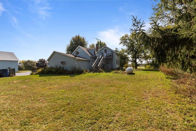 W7759 COUNTY RD N, Van Dyne, WI 54979