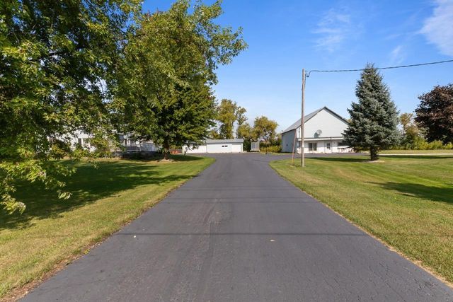 W7759 COUNTY RD N, Van Dyne, WI 54979