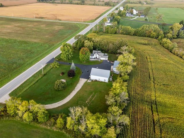 W7759 COUNTY RD N, Van Dyne, WI 54979