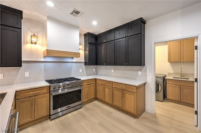 1912 Summer Pine Court 103, Las Vegas, NV 89134