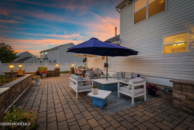 19 Assateague Road, Howell, NJ 07731
