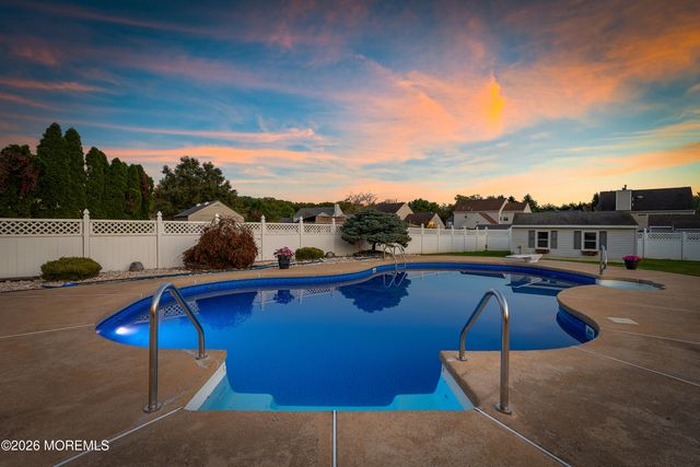 19 Assateague Road, Howell, NJ 07731