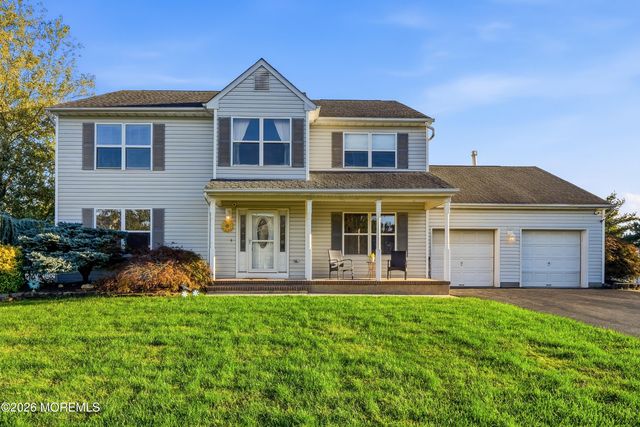19 Assateague Road, Howell, NJ 07731