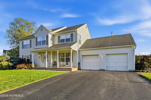 19 Assateague Road, Howell, NJ 07731