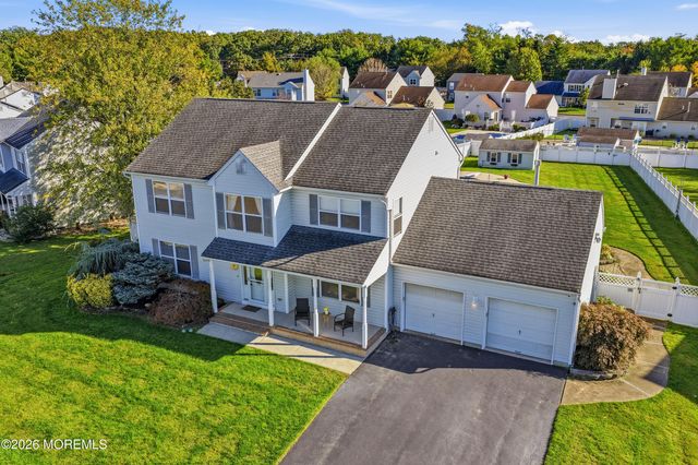 19 Assateague Road, Howell, NJ 07731