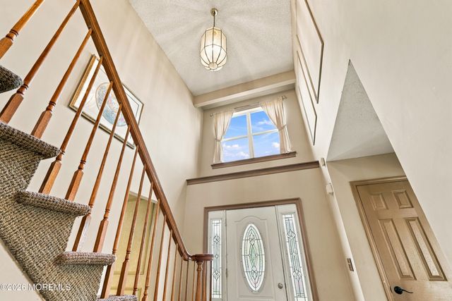 19 Assateague Road, Howell, NJ 07731