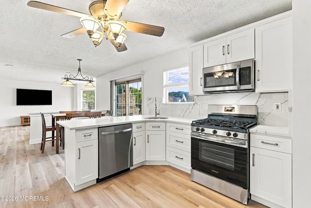 19 Assateague Road, Howell, NJ 07731