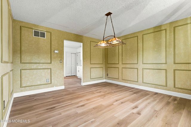 19 Assateague Road, Howell, NJ 07731