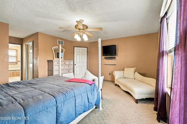 19 Assateague Road, Howell, NJ 07731