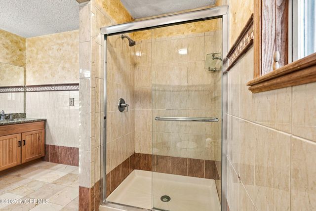 19 Assateague Road, Howell, NJ 07731
