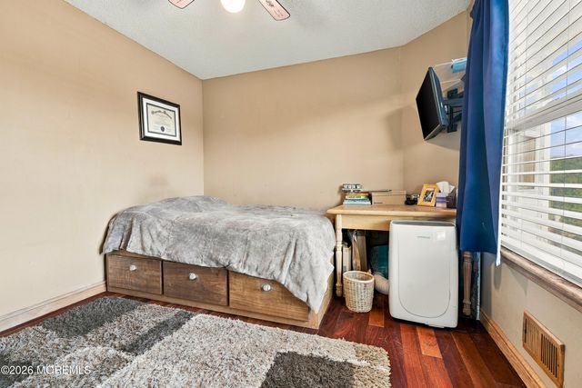 19 Assateague Road, Howell, NJ 07731