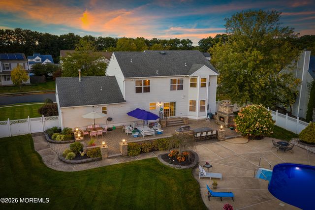 19 Assateague Road, Howell, NJ 07731