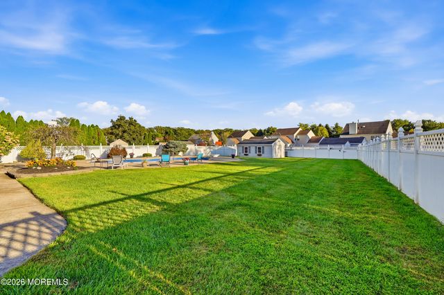 19 Assateague Road, Howell, NJ 07731