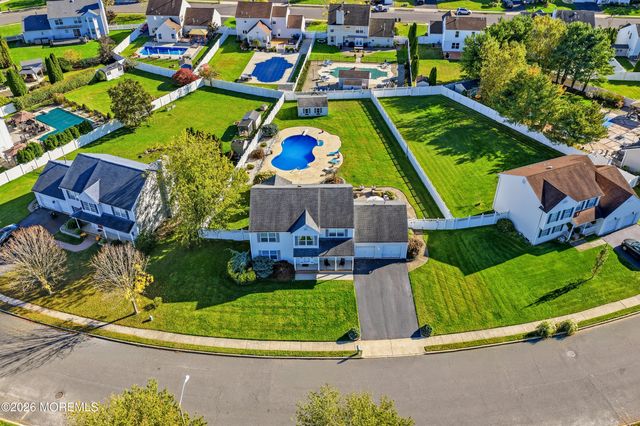 19 Assateague Road, Howell, NJ 07731