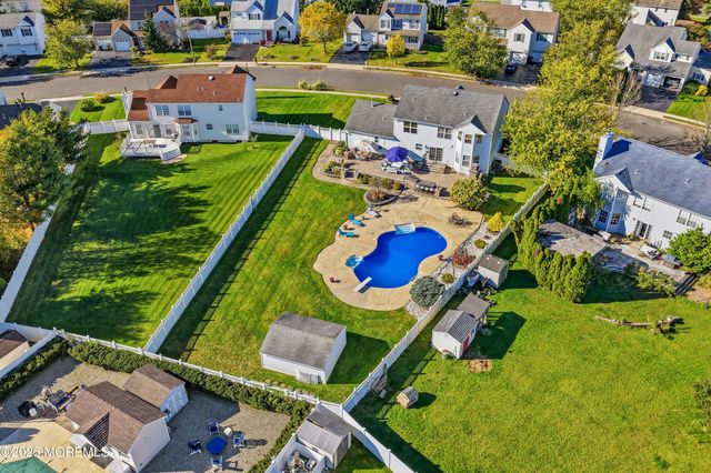 19 Assateague Road, Howell, NJ 07731