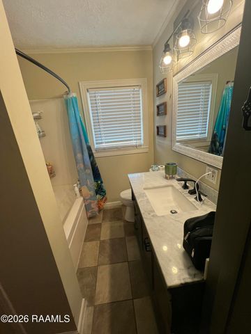 715 E Plaquemine Street, Jennings, LA 70546