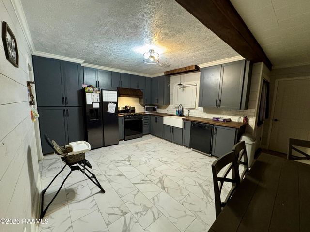 715 E Plaquemine Street, Jennings, LA 70546