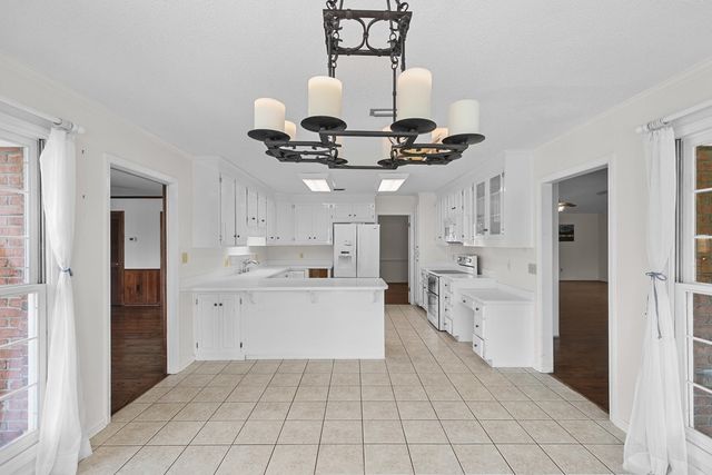 102 Ormond Court, Dothan, AL 36303