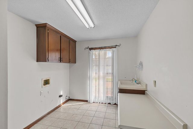 102 Ormond Court, Dothan, AL 36303